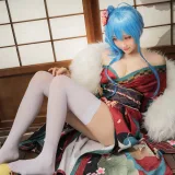 瓜希酱《圣路易斯 月下之饮》主题写真：14张全套美图