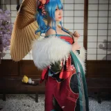 瓜希酱《圣路易斯 月下之饮》主题写真：14张全套美图