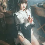 河豚抚子《修女》主题写真：15张全套美图