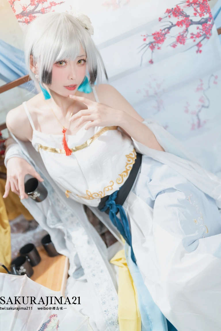 樱岛嗷一《海天 书香水榭》主题写真：16张全套美图