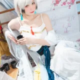 樱岛嗷一《海天 书香水榭》主题写真：16张全套美图