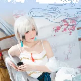 樱岛嗷一《海天 书香水榭》主题写真：16张全套美图