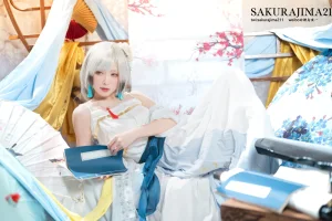 樱岛嗷一《海天 书香水榭》主题写真：16张全套美图