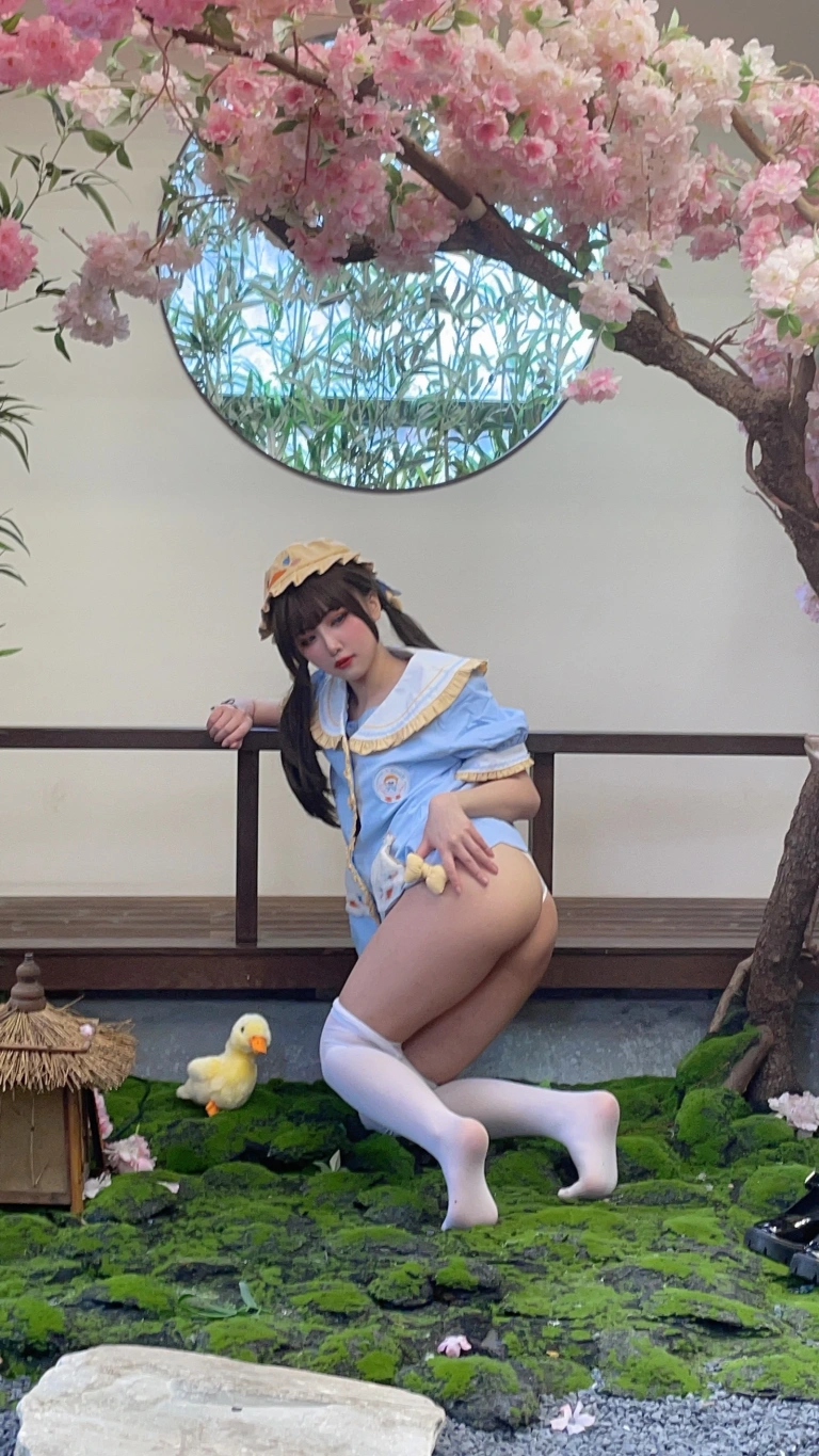 小和甜酒《鸭鸭幼稚园》主题写真：170张全套美图，含2个视频