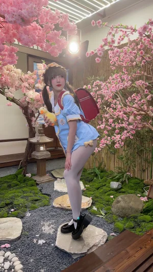 小和甜酒《鸭鸭幼稚园》主题写真：170张全套美图，含2个视频