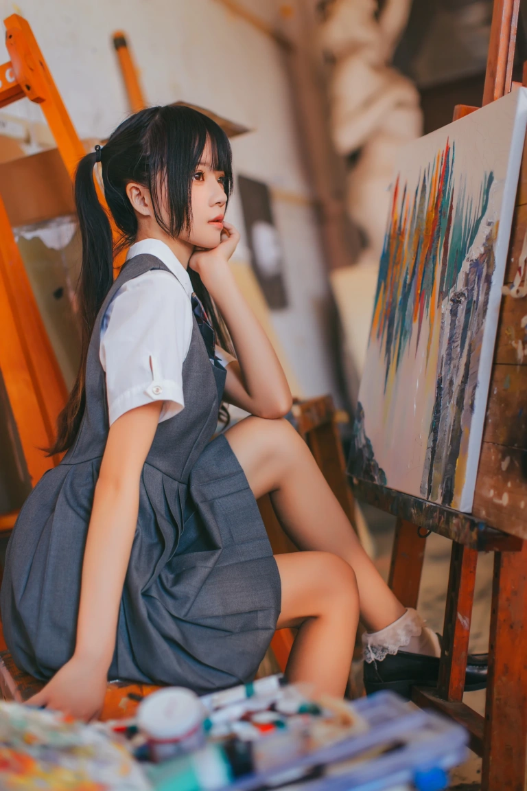 桜桃喵《画室少女》主题写真：17张全套美图