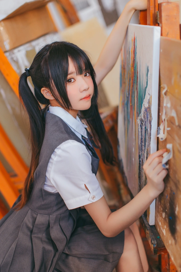 桜桃喵《画室少女》主题写真：17张全套美图