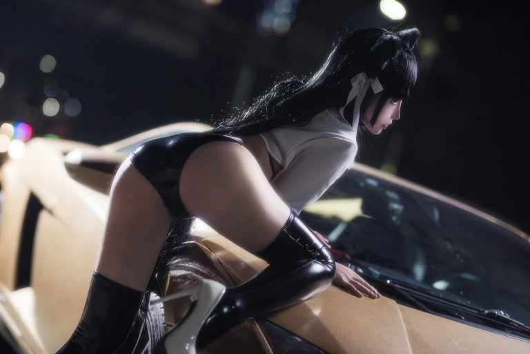 抱走莫子《车女郎》主题写真：22张全套美图