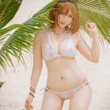 是本末末《莱莎泳装》主题写真：23张全套美图