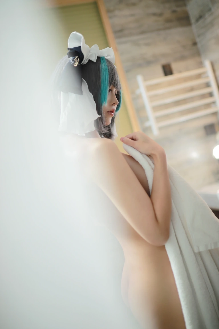 上杉绘黎落《碧蓝航线 柴郡同人》主题写真：24张全套美图