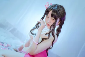 阿半今天很开心《杀生学院》主题写真：25张全套美图