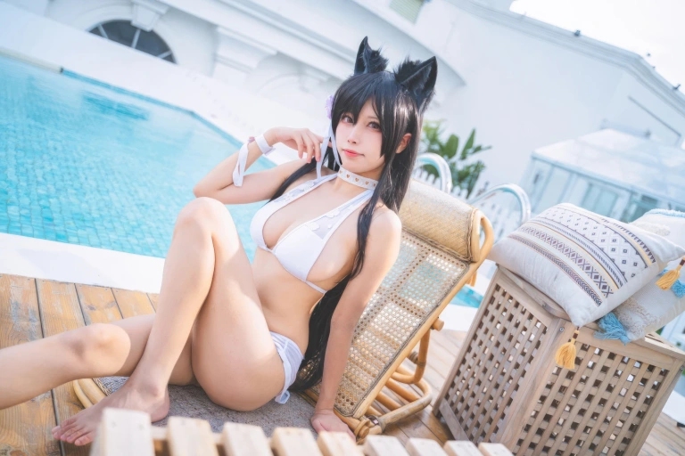 三無人型《碧蓝航线 爱宕泳装》主题写真：30张全套美图