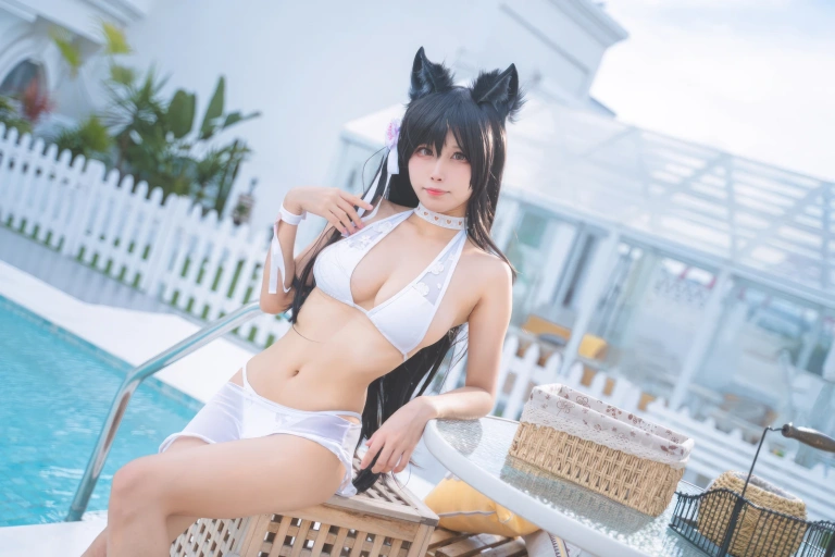 三無人型《碧蓝航线 爱宕泳装》主题写真：30张全套美图