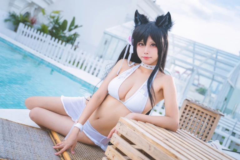三無人型《碧蓝航线 爱宕泳装》主题写真：30张全套美图