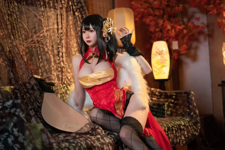 西园寺南歌《大凤 旗袍》主题写真：35张全套美图