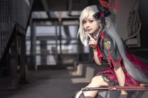 矢量鱼《蔚蓝档案 浅黄睦月原皮》主题写真：36张全套美图