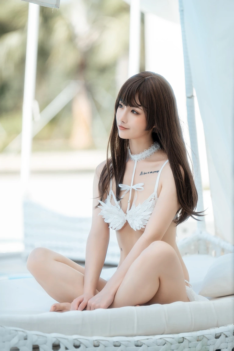 桃良阿宅《天使内衣》主题写真：42张全套美图