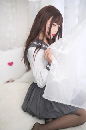 白烨《绝对足域》主题写真：77张全套美图，含9个视频