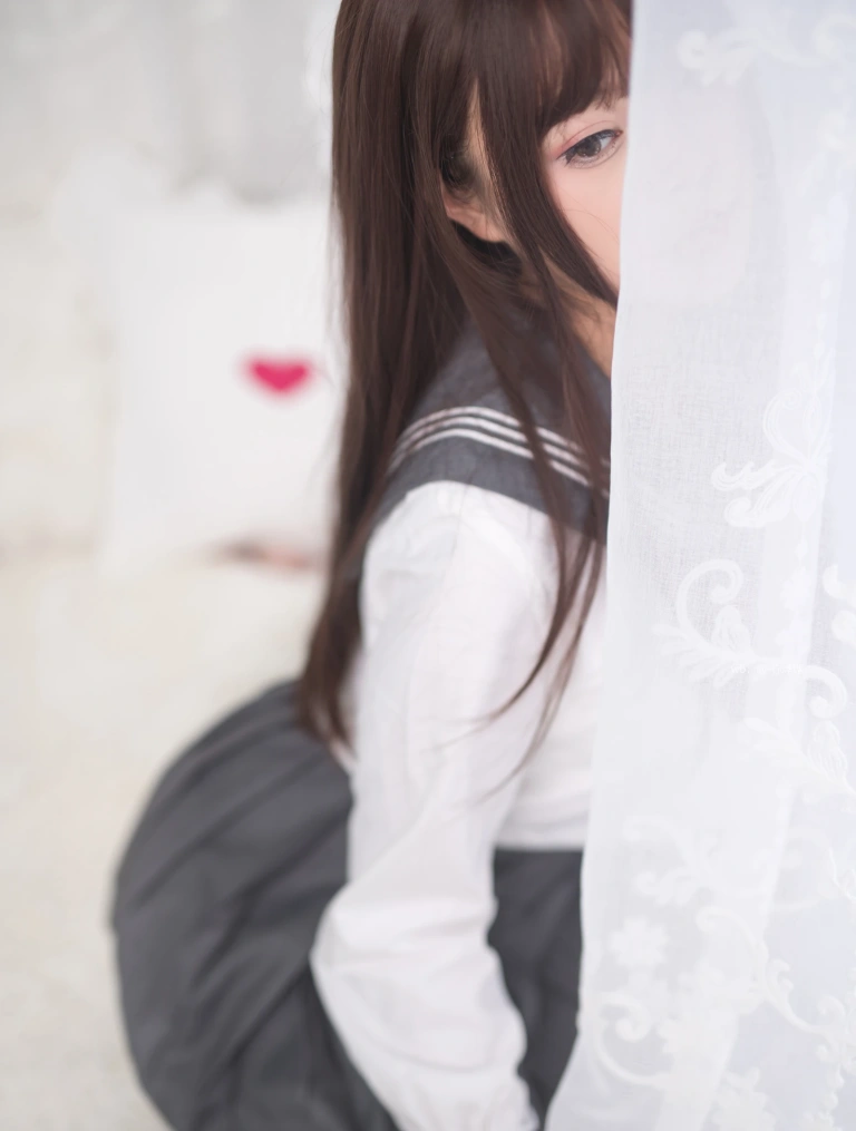白烨《绝对足域》主题写真：77张全套美图，含9个视频
