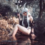 芋圆侑子《闪灵泳装》主题写真：9张全套美图