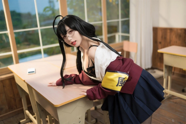 花铃《大凤jk放学后风纪委员》主题写真：71张全套美图