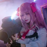 伊喵君《Nikke胜利女神尤妮》主题写真：34张全套美图