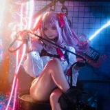 伊喵君《Nikke胜利女神尤妮》主题写真：34张全套美图