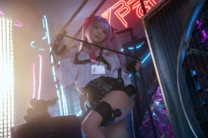 伊喵君《Nikke胜利女神尤妮》主题写真：34张全套美图