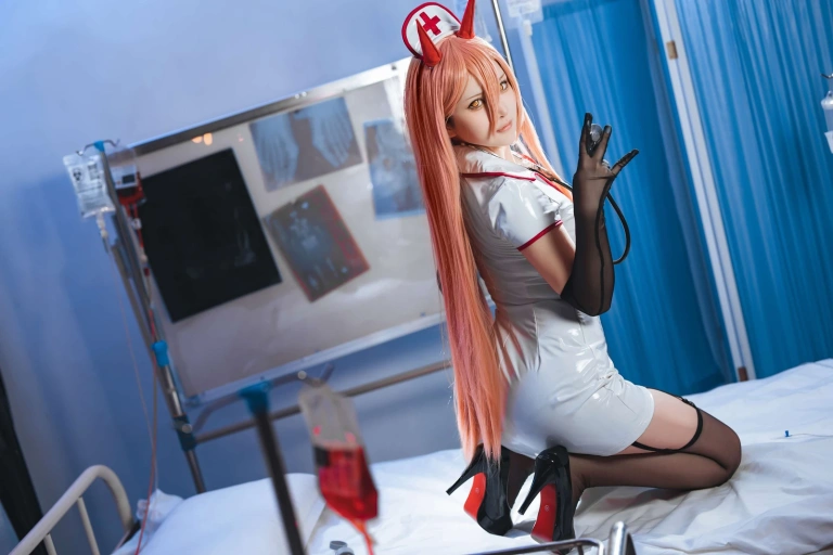 屿鱼《[Patreon] 2023年08月套图会员合集》主题写真：85张全套美图