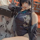 屿鱼《[Patreon] 2023年08月套图会员合集》主题写真：85张全套美图