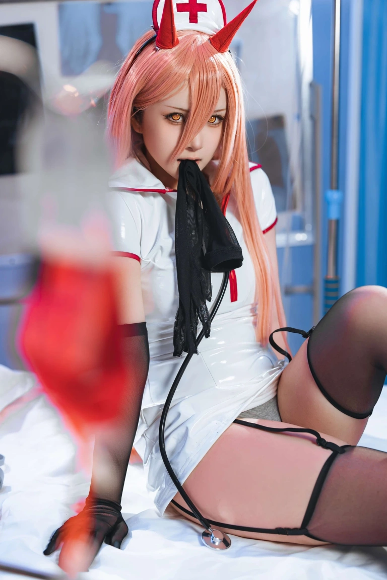 屿鱼《[Patreon] 2023年08月套图会员合集》主题写真：85张全套美图