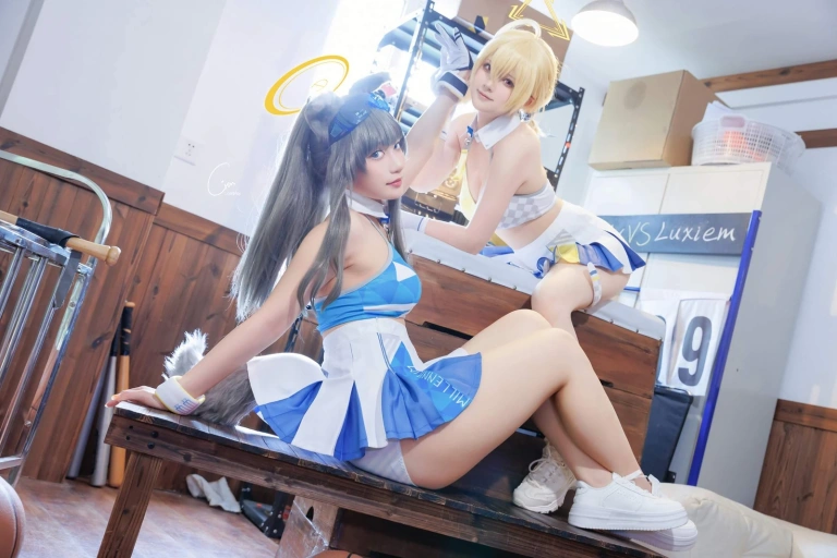 屿鱼《[Patreon] 2023年08月套图会员合集》主题写真：85张全套美图