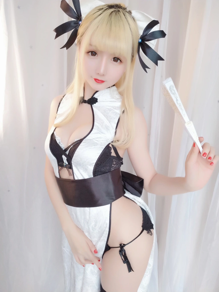 星之迟迟《VOL.10 优雅旗袍包》主题写真：63张全套美图