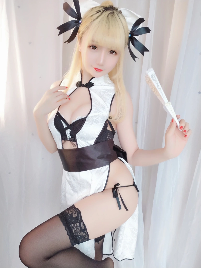 星之迟迟《VOL.10 优雅旗袍包》主题写真：63张全套美图