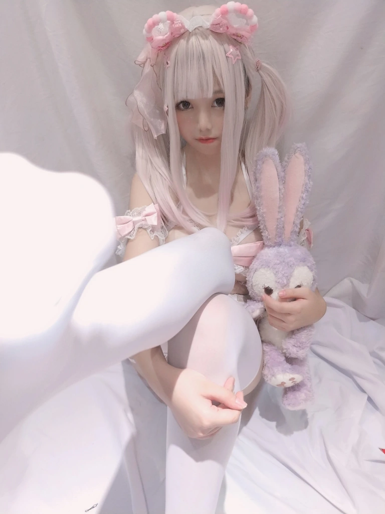 蜜汁猫裘《少女梦境》主题写真：10张全套美图