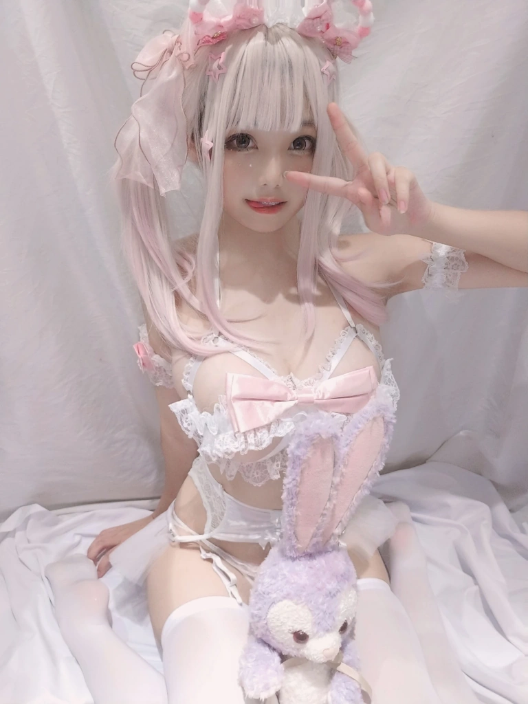 蜜汁猫裘《少女梦境》主题写真：10张全套美图