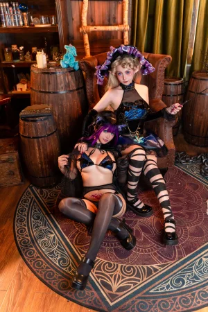 小和甜酒&橙风千雅《魔女猫咪》主题写真：118张全套美图