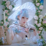 小野寺地瓜《纯白魔女》主题写真：15张全套美图