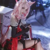宮本桜《明日方舟 鸿雪》主题写真：18张全套美图