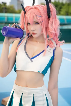 瓜希酱《布莱默顿》主题写真：20张全套美图