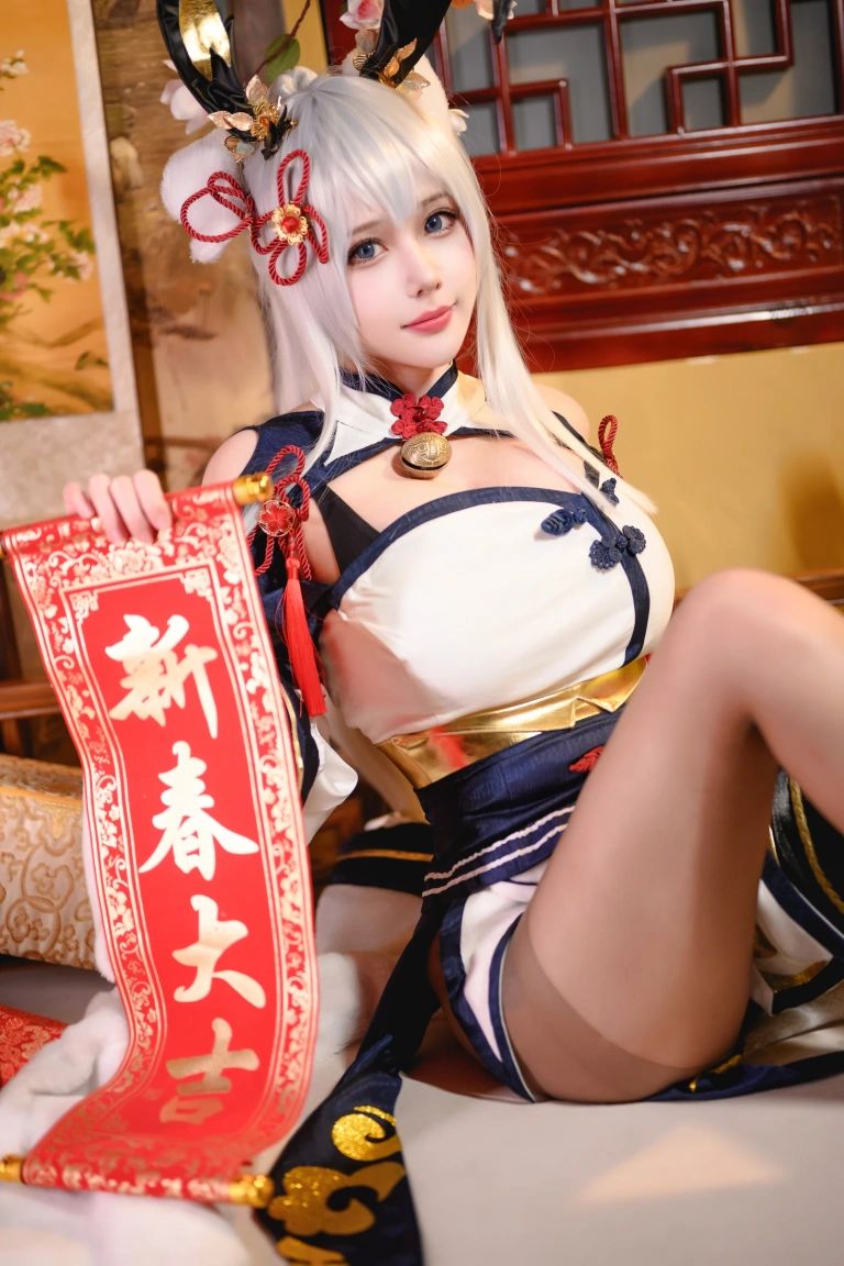 凛子酱《旗袍兔兔》主题写真：21张全套美图
