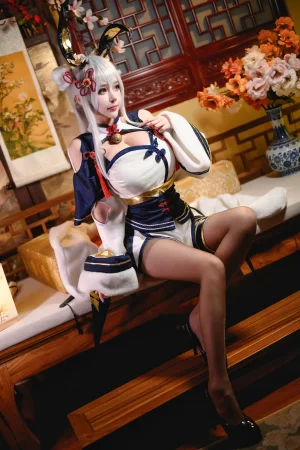 凛子酱《旗袍兔兔》主题写真：21张全套美图