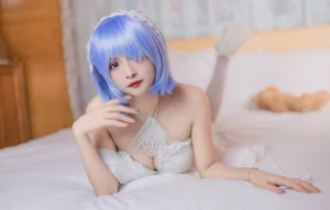 九九八《蕾姆》主题写真：25张全套美图