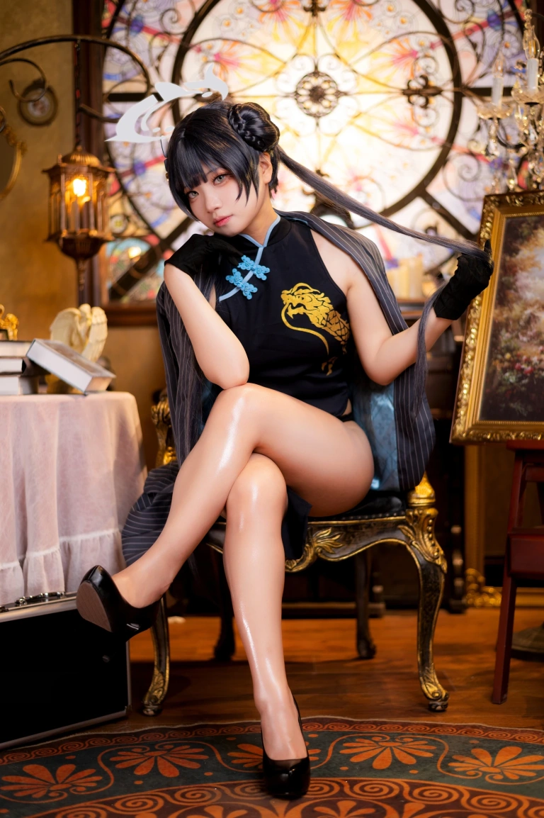伊喵君《蔚蓝档案 妃咲》主题写真：26张全套美图