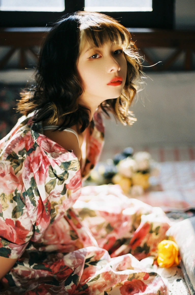 清青琴玖《梦里碎花》主题写真：26张全套美图