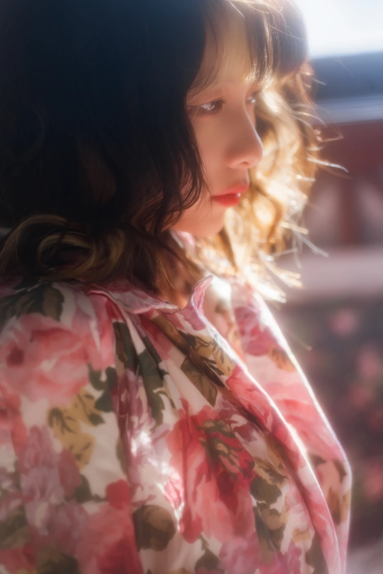 清青琴玖《梦里碎花》主题写真：26张全套美图