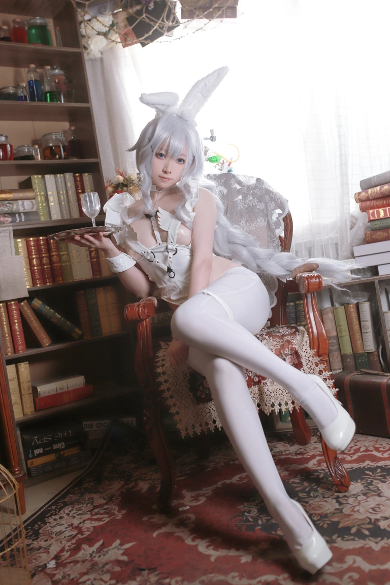 朝霧愛《恶毒兔女郎》主题写真：27张全套美图