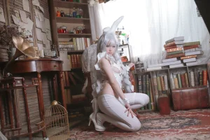 朝霧愛《恶毒兔女郎》主题写真：27张全套美图