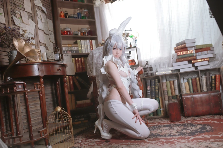 朝霧愛《恶毒兔女郎》主题写真：27张全套美图