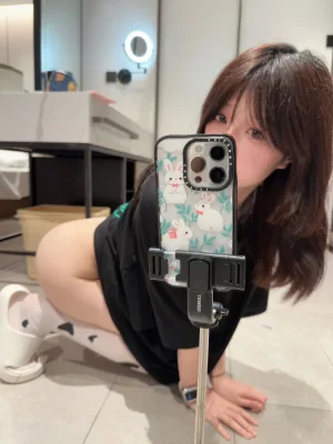 海克斯科技《星期一的奶牛》主题写真：29张全套美图